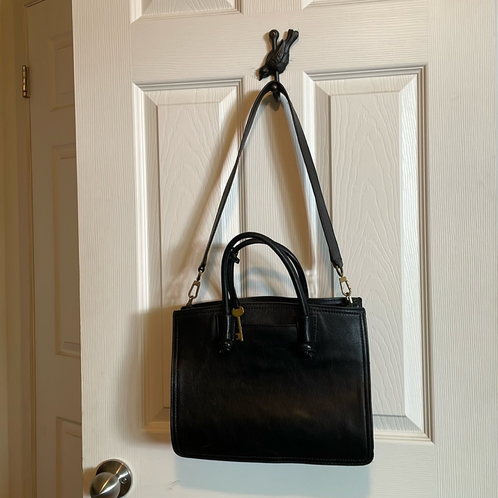 Excellent used condition Fossil leather purse
